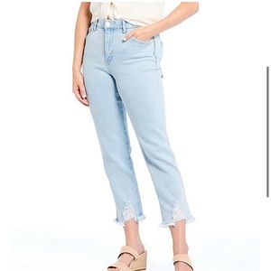 High waisted light wash cut off jeans